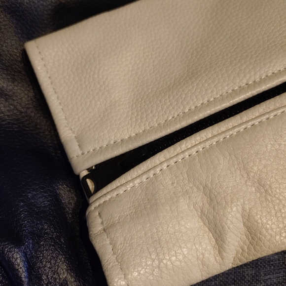 Real Leather Tommy Hilfiger - Picture 9 of 9